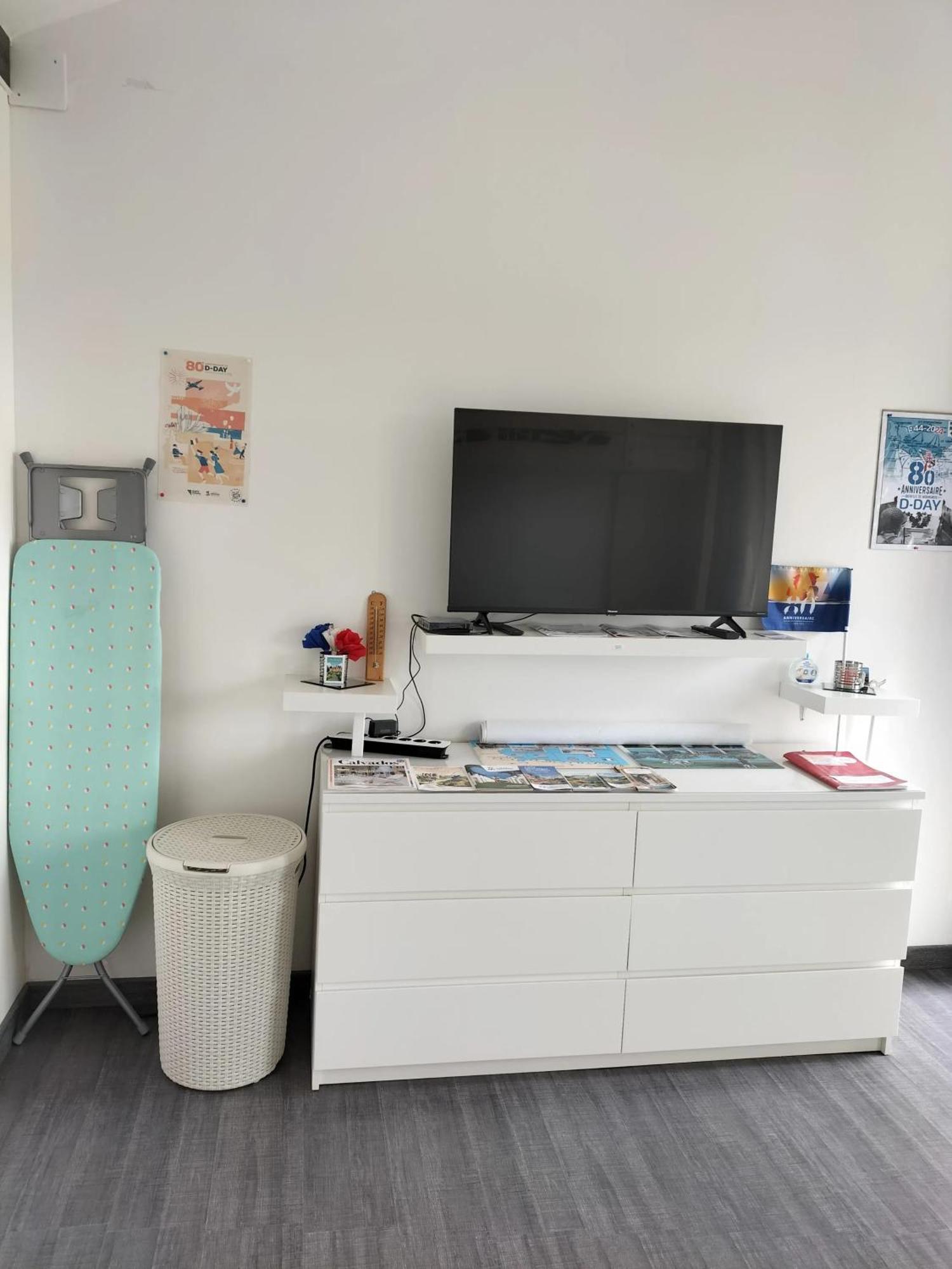 Studio Charmant A Vierville Sur Mer 30M² Avec Jardin Екстер'єр фото